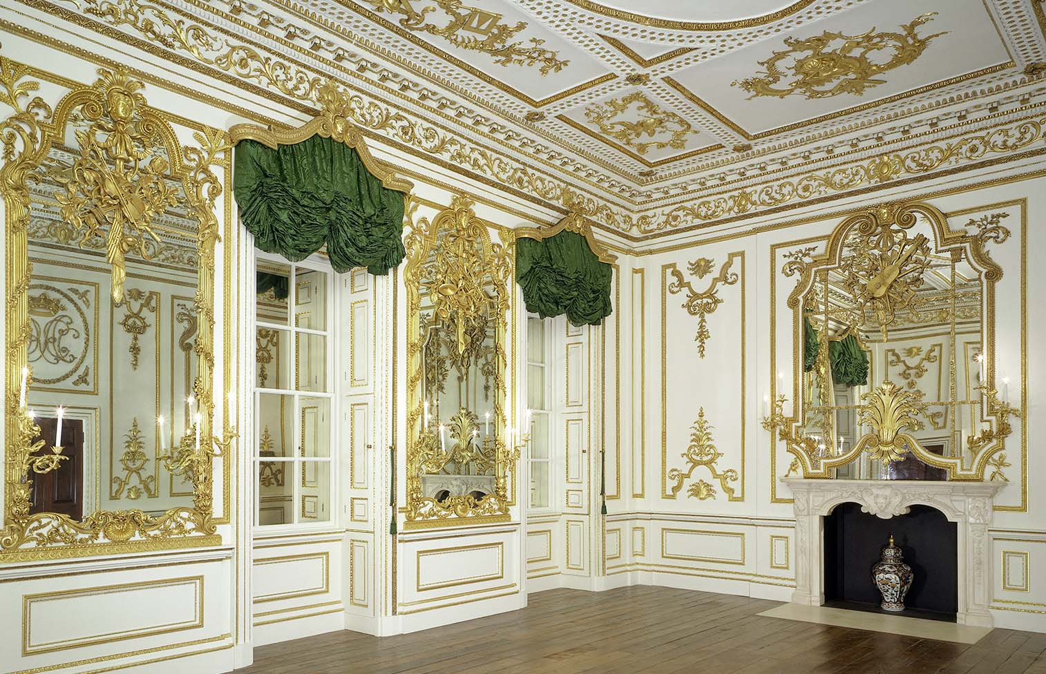 Victoria-albert-museum-3